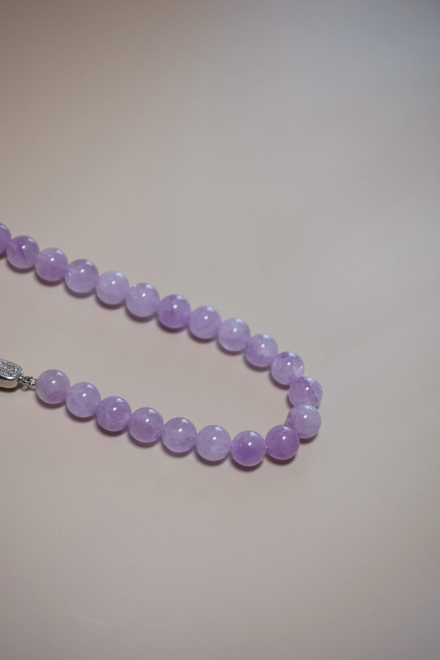 Lavender Serenity 12 mm amethyst bead necklace with white gold–plated S925 silver clasp