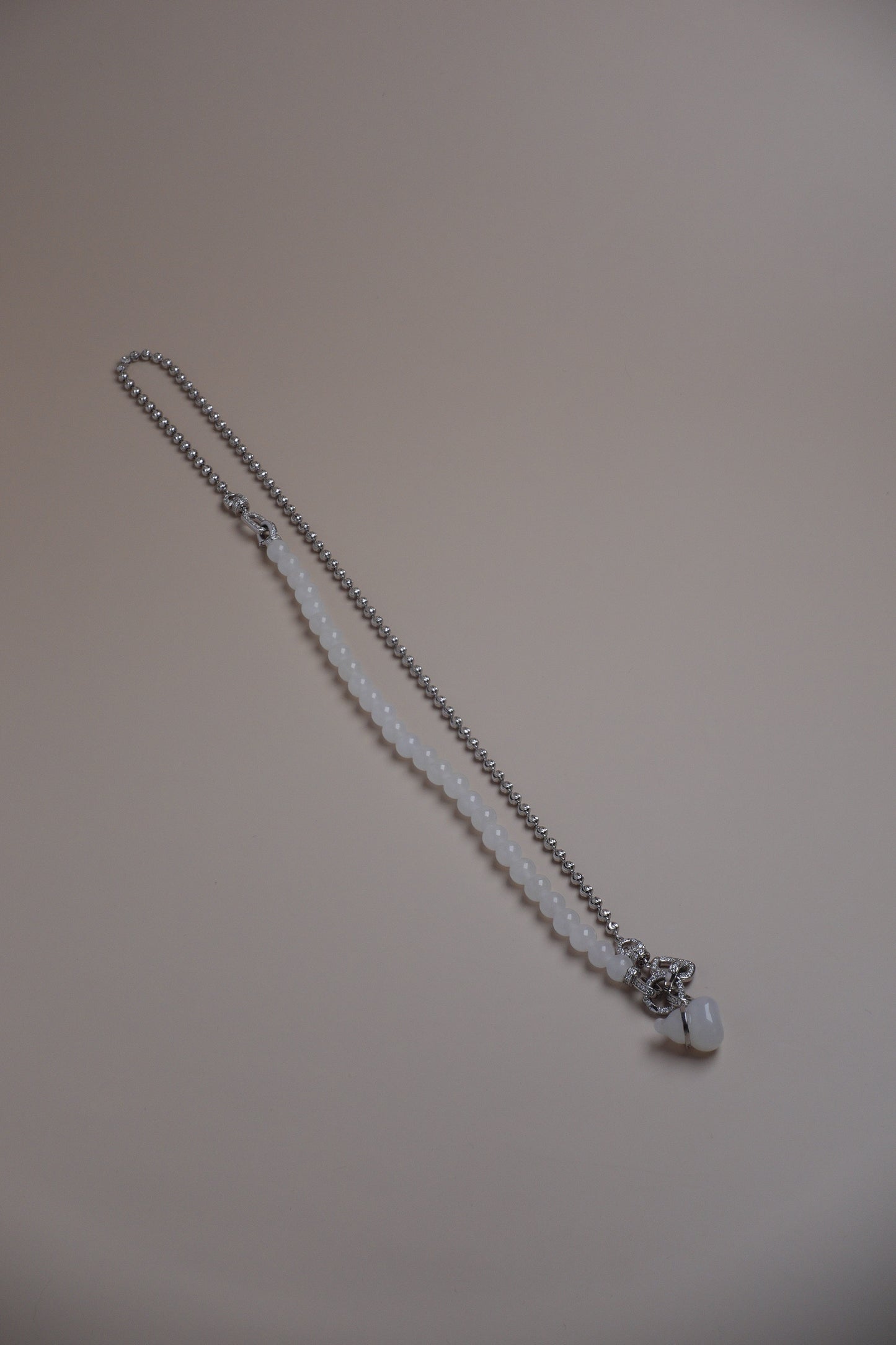 Silver Loop Daylight Necklace – Hetian White Jade & Chain