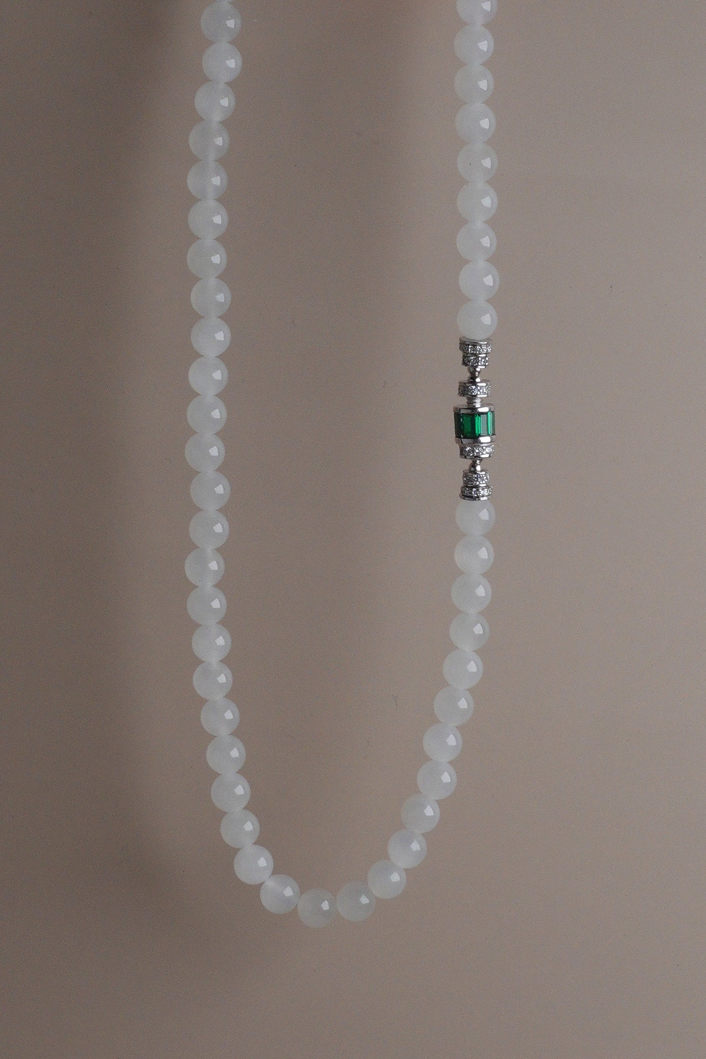 Cloud Thread Necklace – White Nephrite (Hetian Jade)